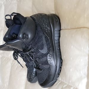 Women's Nike Lupinek Flyknit